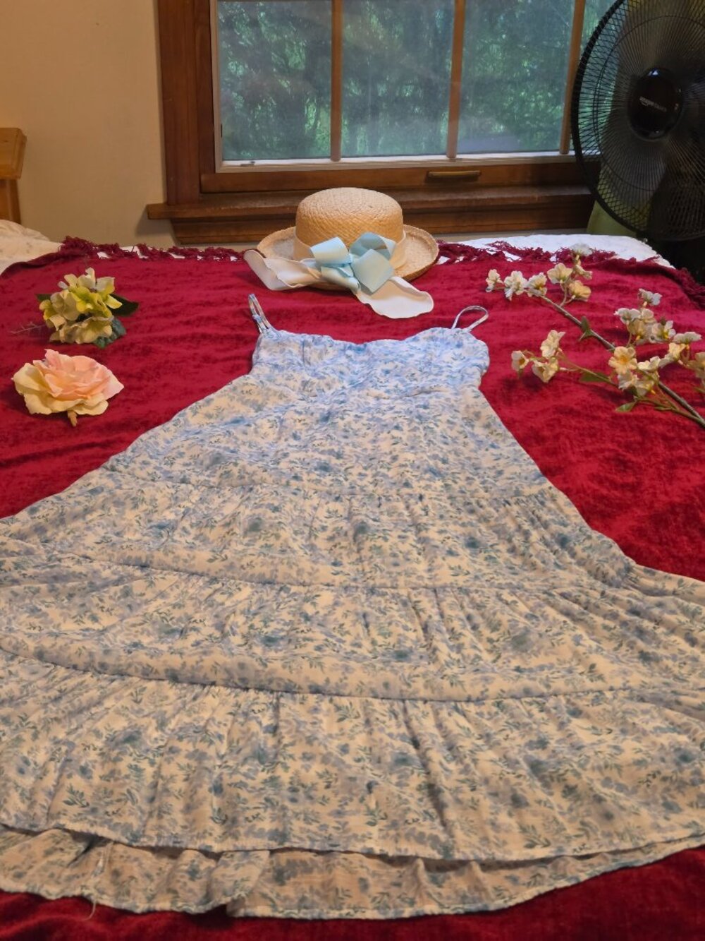 GORGEOUS ALTARD STATE BLUE AND CREAM FULL SWEEP MAXI SIZE SMALL